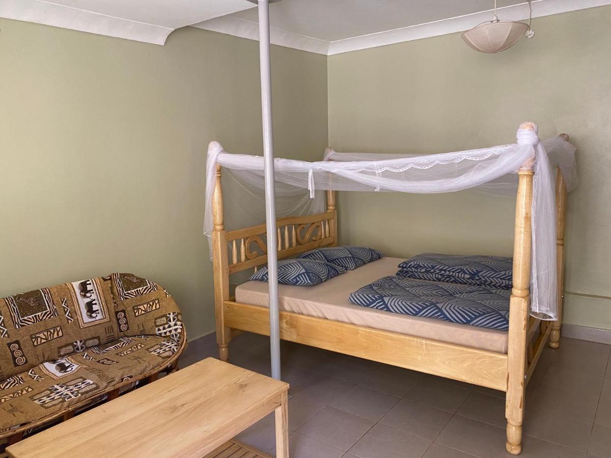 Banda Lodge Masaka Εξωτερικό φωτογραφία