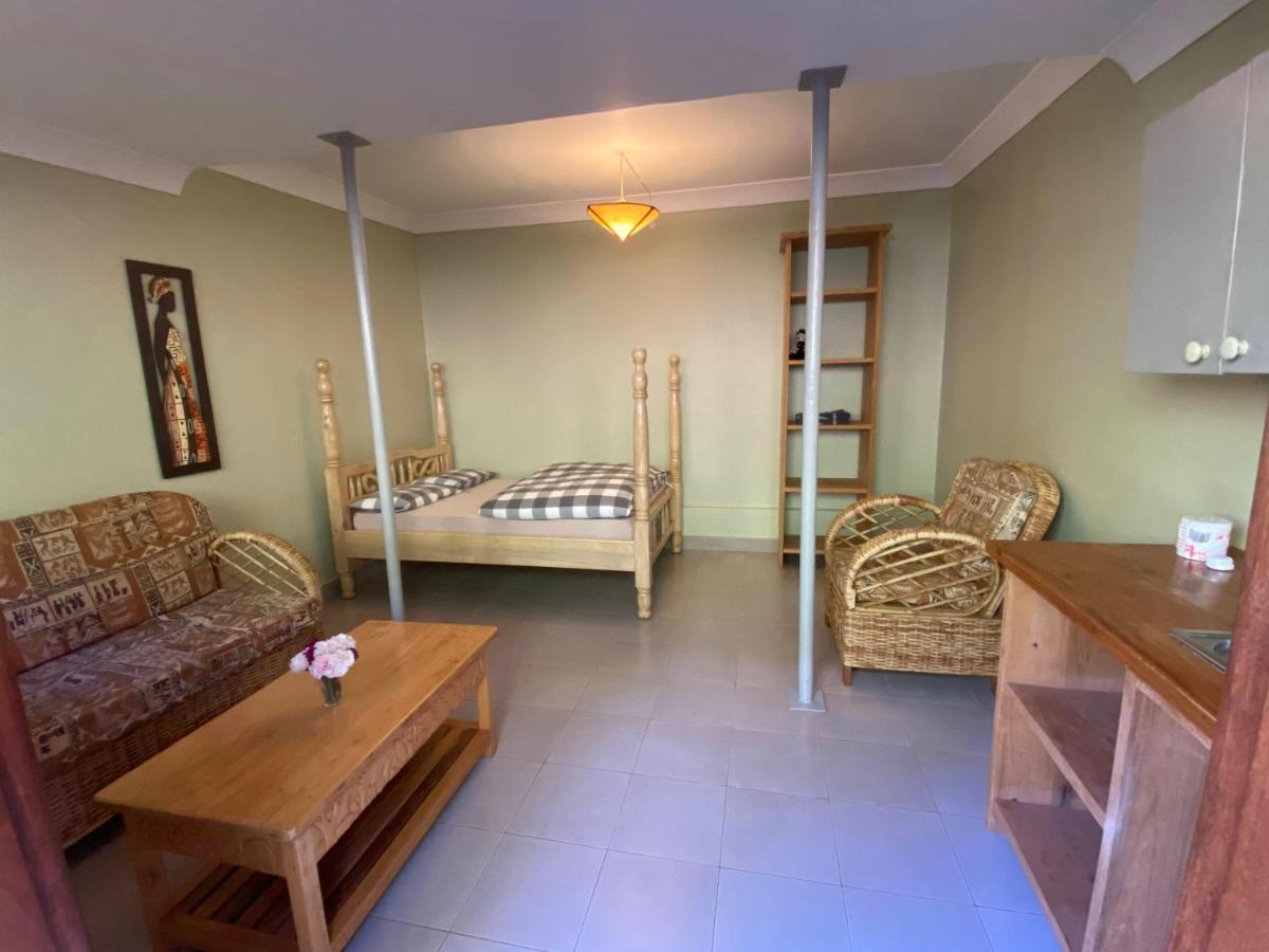 Banda Lodge Masaka Εξωτερικό φωτογραφία