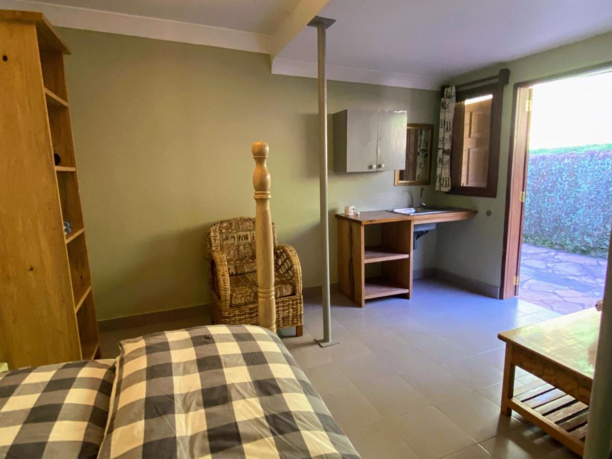 Banda Lodge Masaka Εξωτερικό φωτογραφία
