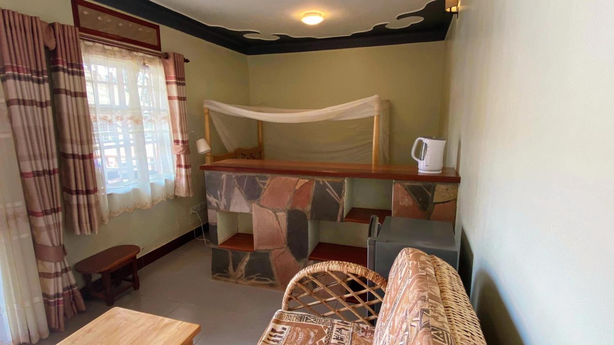 Banda Lodge Masaka Εξωτερικό φωτογραφία