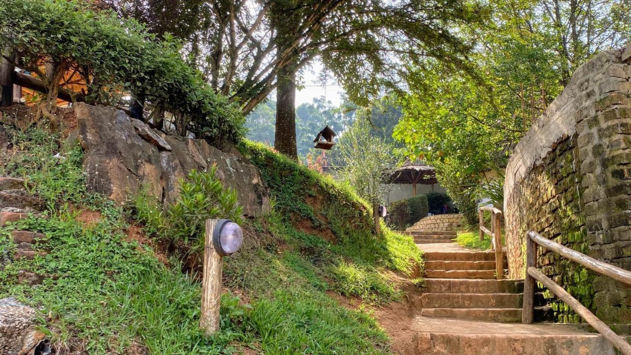 Banda Lodge Masaka Εξωτερικό φωτογραφία